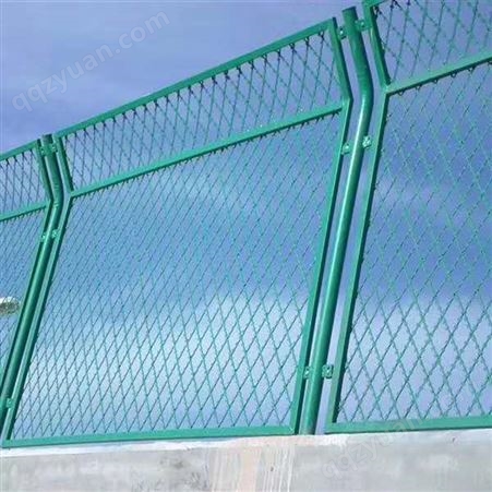 框架护栏网 折弯护栏网绿色护栏 厂家现货供应
