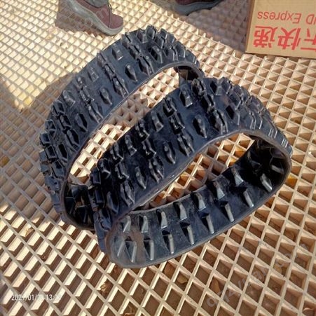 橡胶履带凯夫拉纤维橡胶履带适合非常规地形特殊橡胶履带