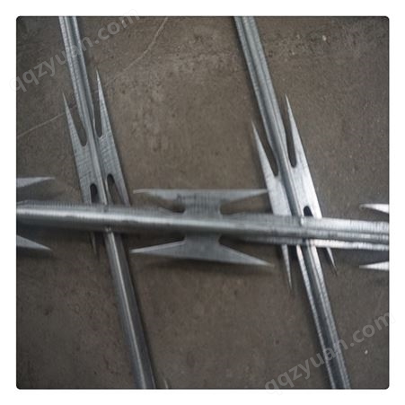 镀锌刀片刺绳 焊接式刀片 滚笼防爬防护刺网 多种规格
